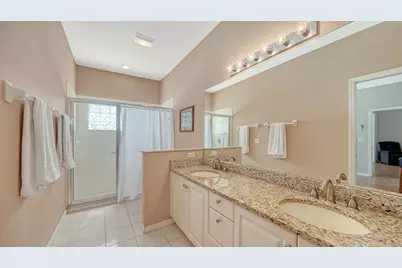 5126 Blue Ash Avenue, Sarasota, FL 34241 - Photo 17