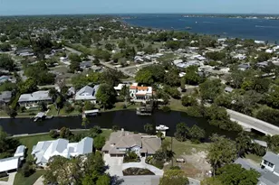 110 39th St Ct NW, Bradenton, FL 34205 - Photo 5