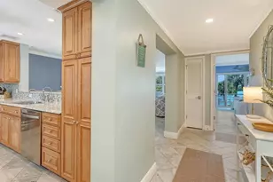 605 Sutton Pl, Longboat Key, FL 34228 - Photo 7