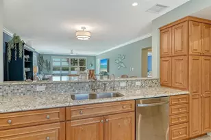 605 Sutton Pl, Longboat Key, FL 34228 - Photo 7