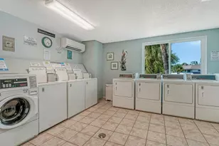 605 Sutton Pl, Longboat Key, FL 34228 - Photo 29