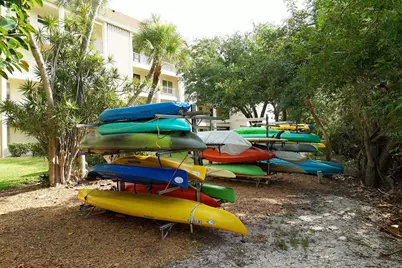 605 Sutton Place #201, Longboat Key, FL 34228 - Photo 27