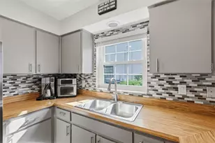 5745 Calais Blvd N, Saint Petersburg, FL 33714 - Photo 27