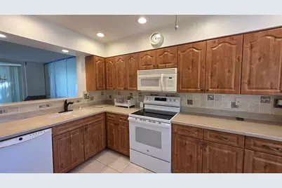 6101 34th St W #27C, Bradenton, FL 34210 - Photo 5