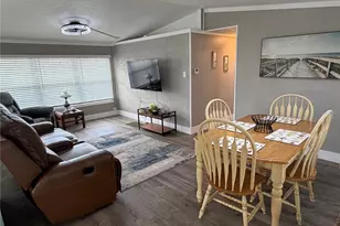 5001 Oakland Hills Ave, Sarasota, FL 34234 - Photo 9