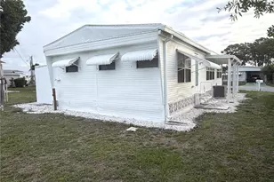 5001 Oakland Hills Ave, Sarasota, FL 34234 - Photo 5