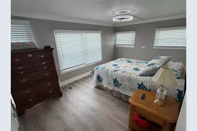 5001 Oakland Hills Avenue, Sarasota, FL 34234 - Photo 31