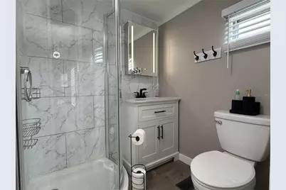 5001 Oakland Hills Avenue, Sarasota, FL 34234 - Photo 35