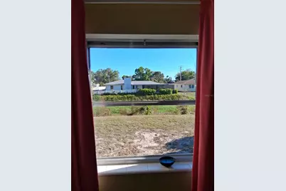 3372 Mayflower Street, Sarasota, FL 34231 - Photo 11