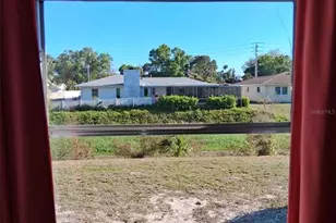 3372 Mayflower St, Sarasota, FL 34231 - Photo 11