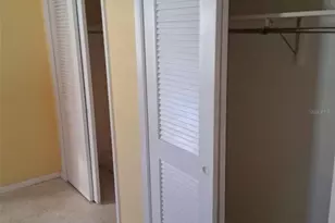 3372 Mayflower St, Sarasota, FL 34231 - Photo 9