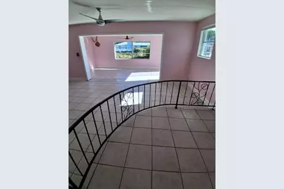 3372 Mayflower Street, Sarasota, FL 34231 - Photo 7