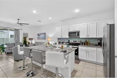 16632 Grotto Steam Place, Wimauma, FL 33598 - Photo 9