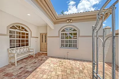 3864 Chatsworth Greene Court #10, Sarasota, FL 34235 - Photo 19
