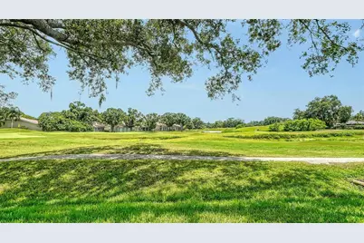 3864 Chatsworth Greene Court #10, Sarasota, FL 34235 - Photo 15