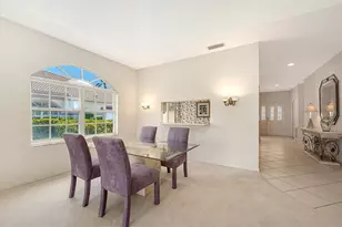 3864 Chatsworth Greene Ct, Sarasota, FL 34235 - Photo 7