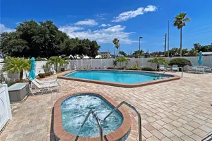 137 Drifting Sands Dr, Venice, FL 34293 - Photo 41