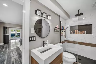 7149 Longboat Drive N, Longboat Key, FL 34228 - Photo 27