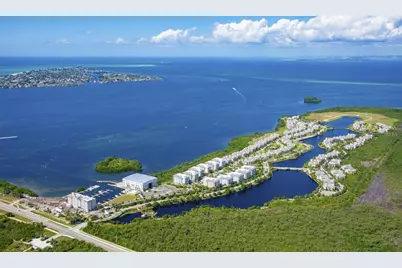 348 Sapphire Lake Drive #101, Bradenton, FL 34209 - Photo 95