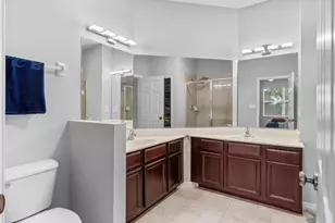 3831 Parkridge Cir, Sarasota, FL 34243 - Photo 17