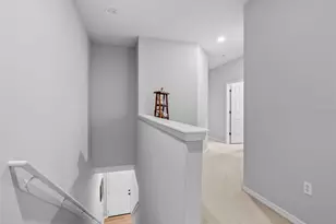 3831 Parkridge Cir, Sarasota, FL 34243 - Photo 21