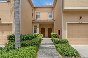 3831 Parkridge Cir, Sarasota, FL 34243 - Photo 3