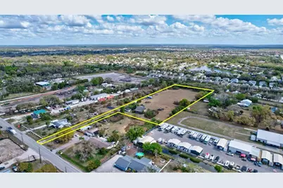 6115 33rd Street E, Bradenton, FL 34203 - Photo 1