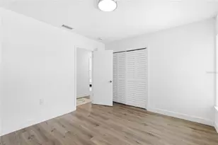 2949 Bougainvillea St, Sarasota, FL 34239 - Photo 21