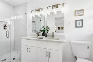 2949 Bougainvillea St, Sarasota, FL 34239 - Photo 19