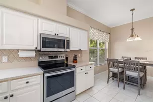 613 Misty Pine Dr, Venice, FL 34292 - Photo 17