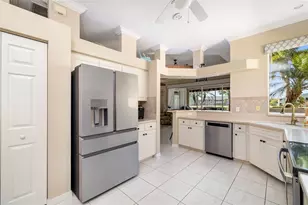 613 Misty Pine Dr, Venice, FL 34292 - Photo 15