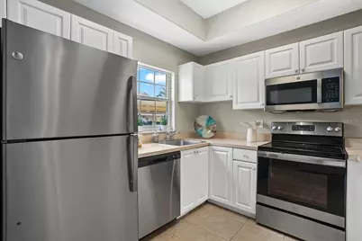 4275 Castlebridge Lane #1312, Sarasota, FL 34238 - Photo 9