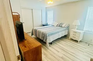 2305 Bay Dr, Bradenton, FL 34207 - Photo 11