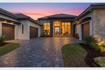 262 Crystal Waters Drive, Sarasota, FL 34240 - Photo 3