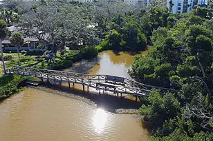 8534 Heron Lagoon Cir, Sarasota, FL 34242 - Photo 3