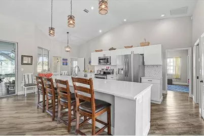 4427 Highland Oaks Circle, Sarasota, FL 34235 - Photo 3