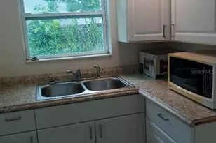 805 22nd Ave W, Bradenton, FL 34205 - Photo 9