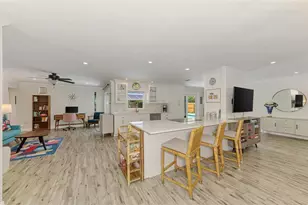 5410 Creeping Hammock Dr, Sarasota, FL 34231 - Photo 7