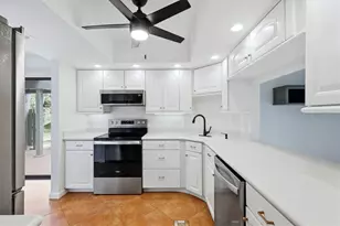 135 Woodland Pl, Osprey, FL 34229 - Photo 11