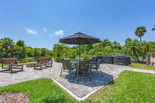 135 Woodland Pl, Osprey, FL 34229 - Photo 47