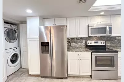 1741 Southwood Street #1741, Sarasota, FL 34231 - Photo 9