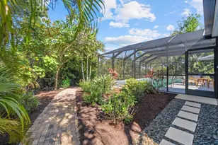 704 Tropical Cir, Sarasota, FL 34242 - Photo 35