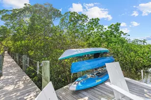 704 Tropical Cir, Sarasota, FL 34242 - Photo 43