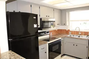 5062 Live Oak Cir, Bradenton, FL 34207 - Photo 3