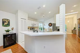 4916 Linsey Ct, Sarasota, FL 34243 - Photo 17