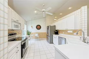 4916 Linsey Ct, Sarasota, FL 34243 - Photo 19