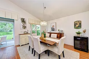 4916 Linsey Ct, Sarasota, FL 34243 - Photo 13