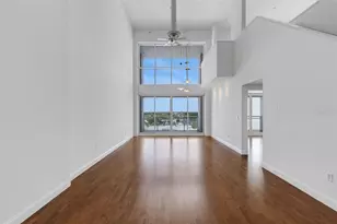 1990 Main St, Sarasota, FL 34236 - Photo 9