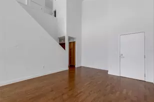 1990 Main St, Sarasota, FL 34236 - Photo 13