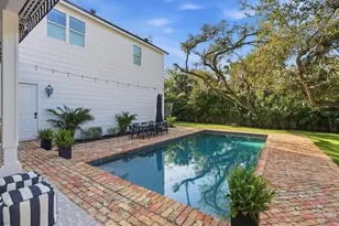 1686 North Dr, Sarasota, FL 34239 - Photo 59